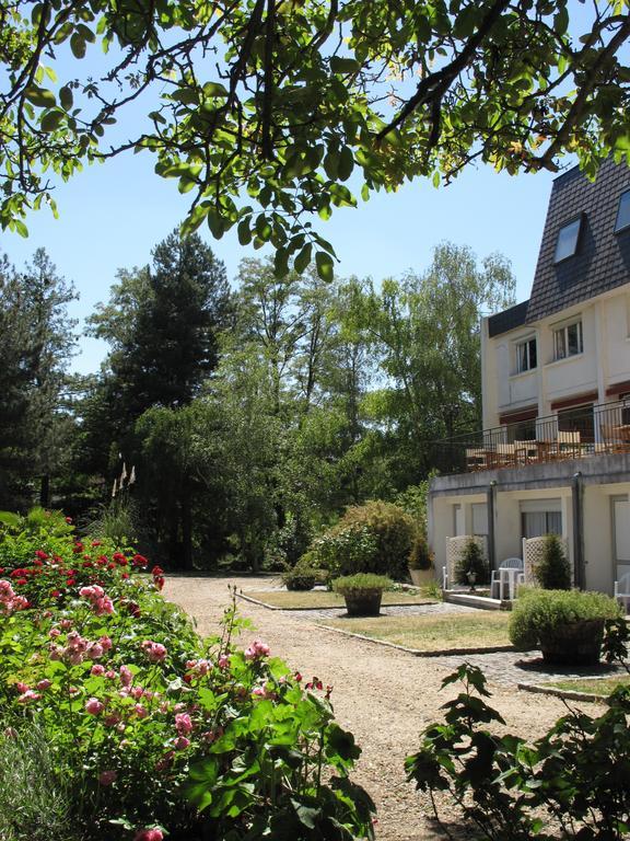 Hotel La Longue Vue Gennes-Val-de-Loire Exterior photo