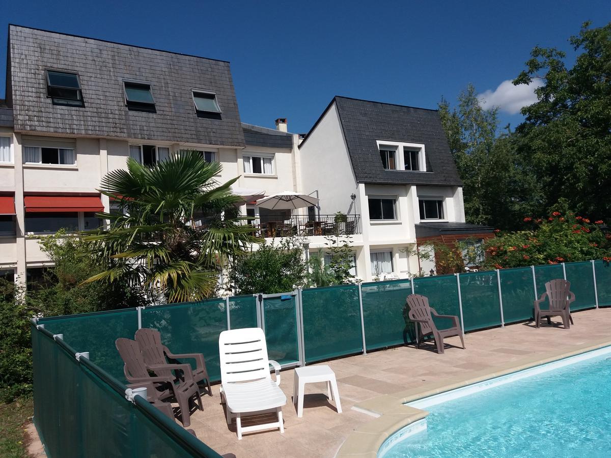 Hotel La Longue Vue Gennes-Val-de-Loire Exterior photo